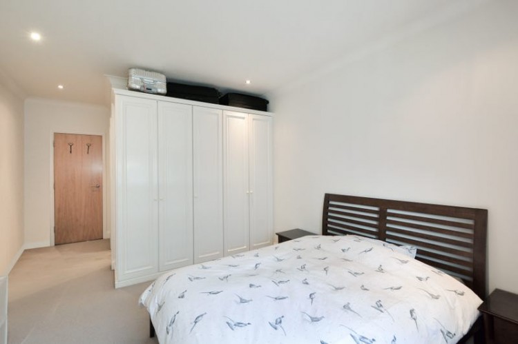 County Hall Apartments, Lambeth, London SE1 - London - London Property Group