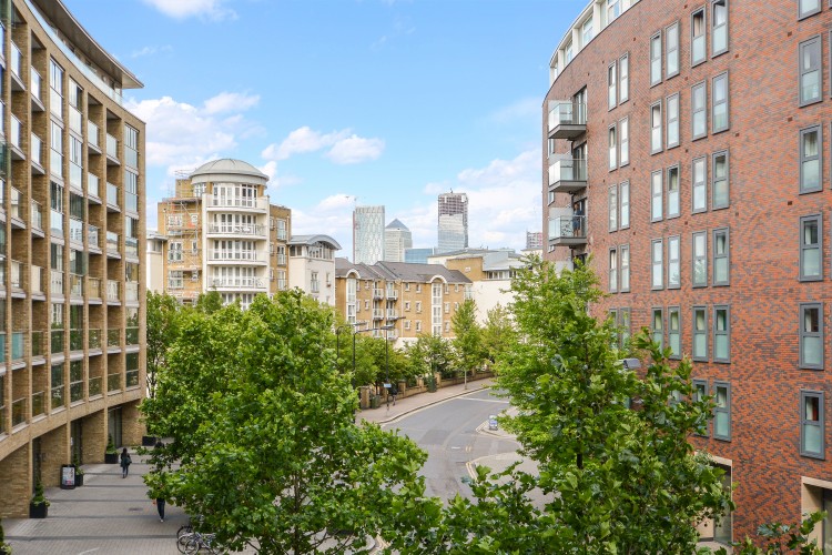 Victoria House, 38 Surrey Quays Rd - London - London Property Group