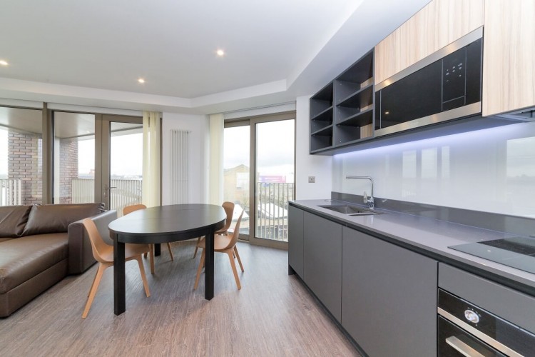 12 Western Gateway - London - London Property Group