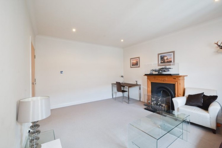 North Block, 1C Belvedere Road - London - London Property Group