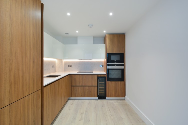 Neroli House, 14 Piazza Walk - london - London Property Group