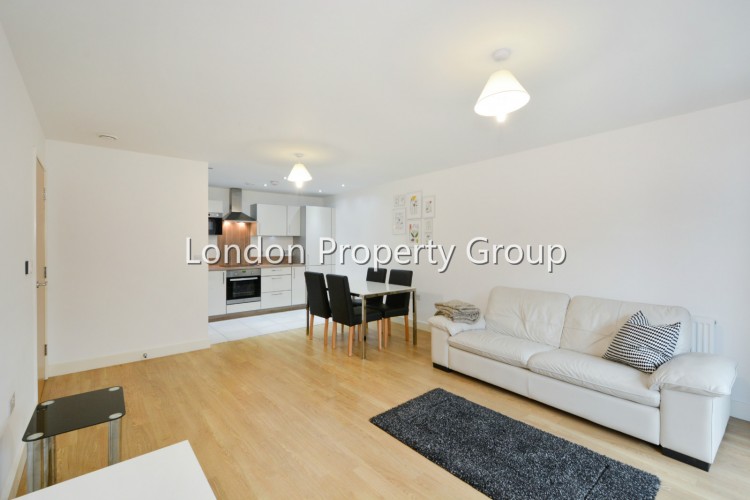 Surrey Quays Road - London - London Property Group