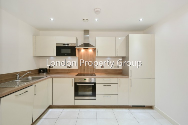 Surrey Quays Road - London - London Property Group