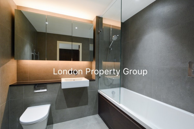 Devan Grove London - London - London Property Group